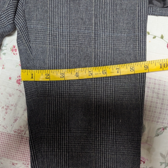 Seventy 4 button Suit - Windowpane/Micro-houndstooth, Grey/black, 70% off - Picture 6 of 8